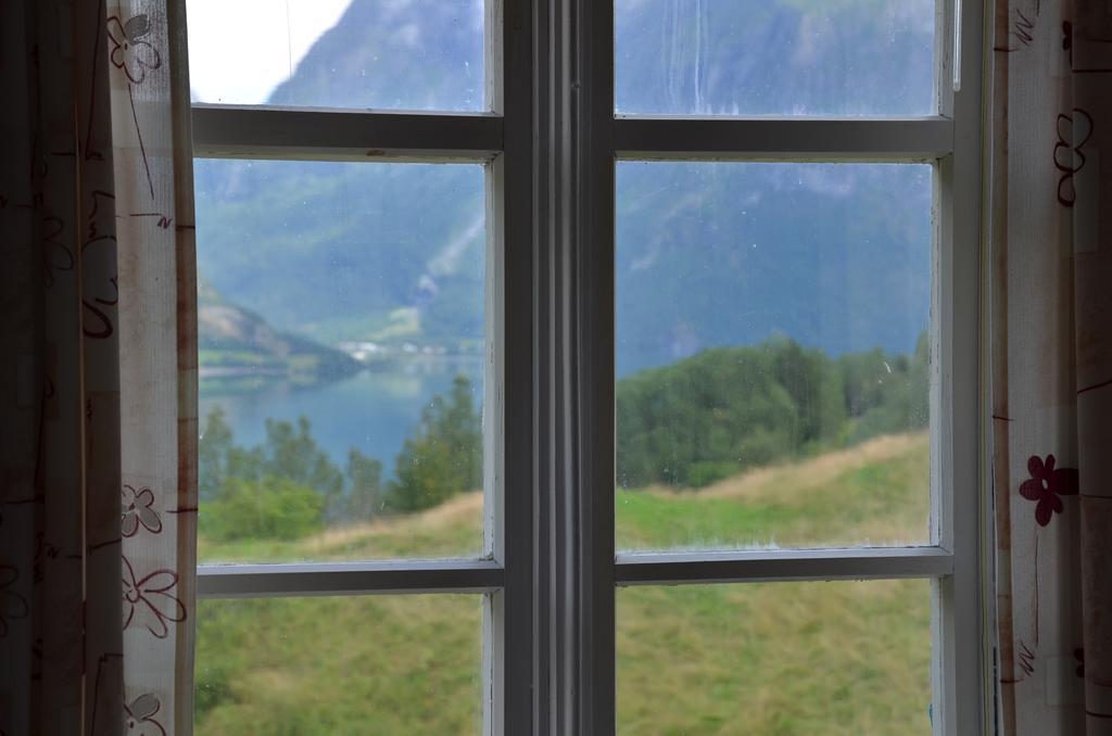 Vila Tunold Gard - Gamle Huset Mindresunde Exteriér fotografie